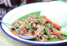 ผัดกระเพรา อาหารยอดนิยมคนไทย ผัดกระเพรา