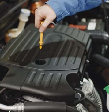 รีวิวน้ำมันเครื่องแบรนด์ดัง Shell vs Castrol vs PTT: เลือกผิด รถไม่ได้พังทันที แต่ค่าใช้จ่ายจะค่อยๆ กัดคุณ รีวิวน้ำมันเครื่องแบรนด์ดัง Shell vs Castrol vs PTT: เลือกผิด รถไม่ได้พังทันที แต่ค่าใช้จ่ายจะค่อยๆ กัดคุณ