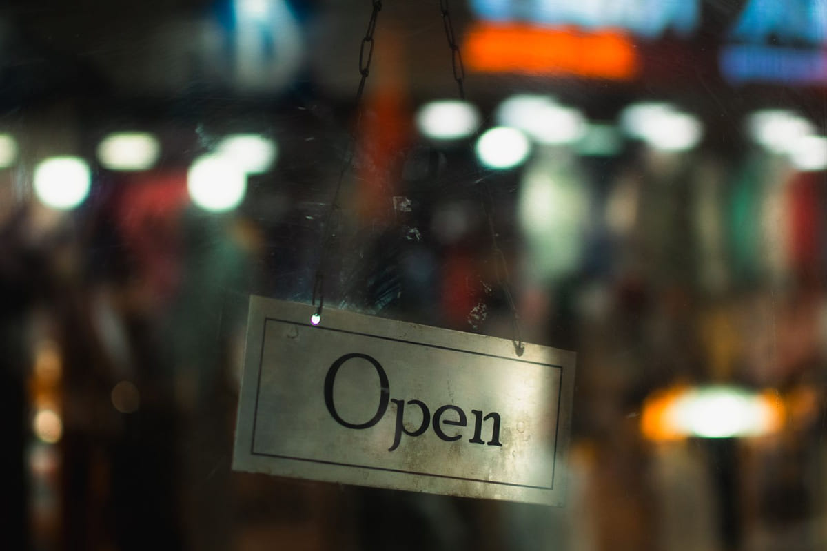 ทำบุญเปิดร้าน: พิธีที่ 'ใช่' แต่ธุรกิจจะ 'รอด' ต้องรู้อะไร?